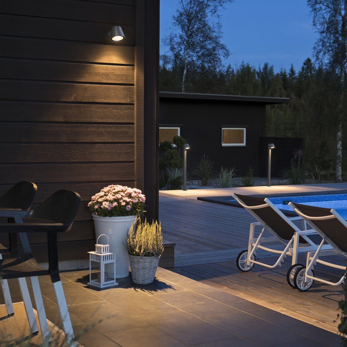 Trieste Outdoor IP44 Mast GU10 Wall Light in Anthracite