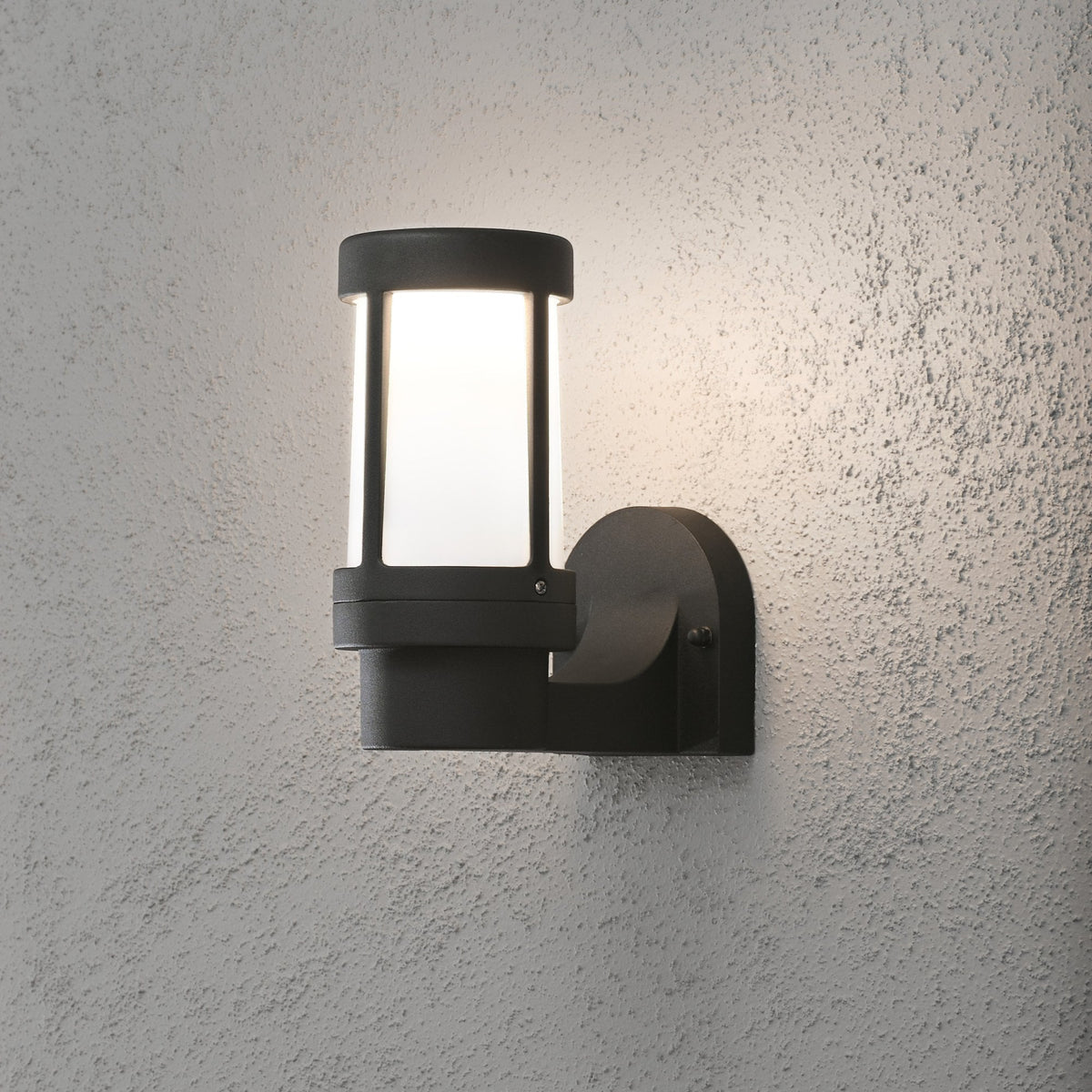 Siena IP44 Outdoor E27 Wall Light in Black