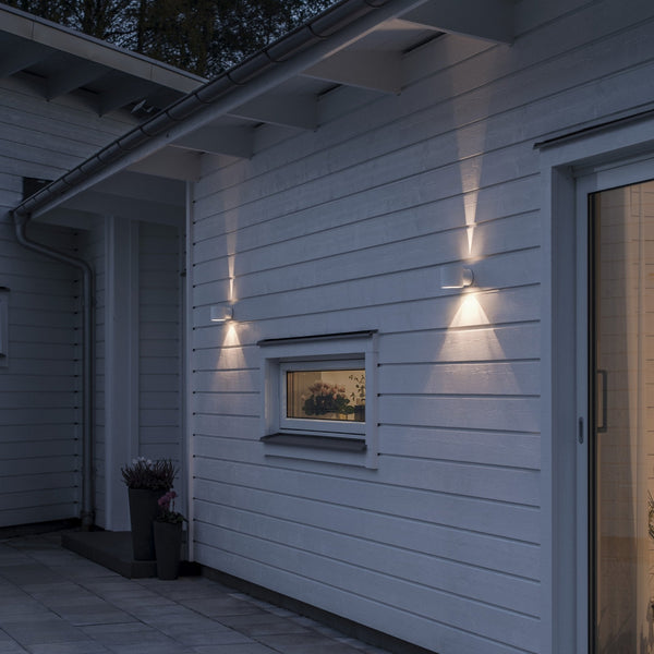 Modena Round IP44 Outdoor G9 Up and Down Wall Light in White