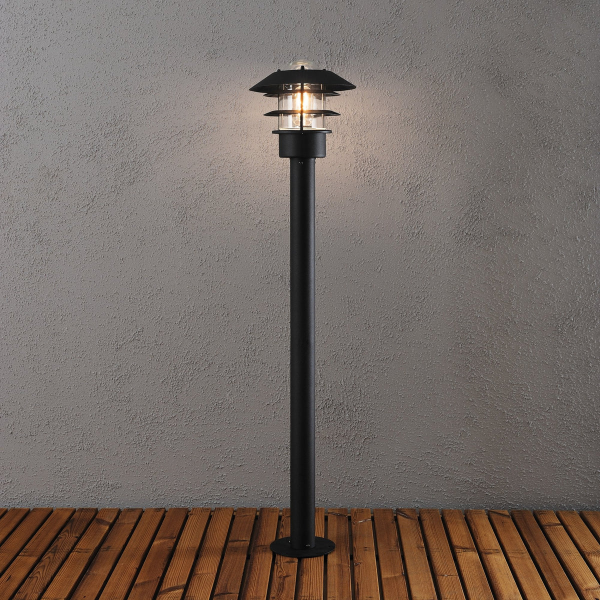 Modena Helsingborg IP23 Outdoor E27 Post Light in Black