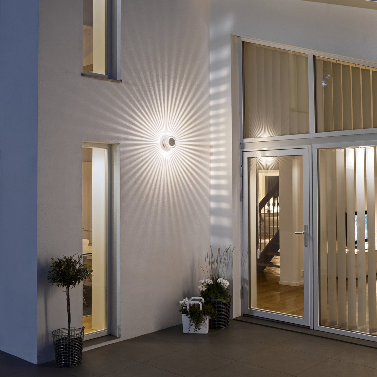 Monza Burst IP54 Outdoor 5W LED Wall Light in Anodised Aluminium