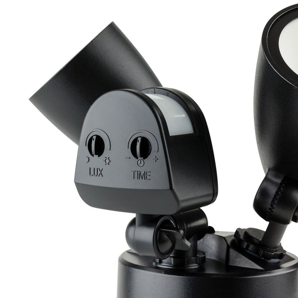 Twin Security IP54 LED PIR Wall Light in Black