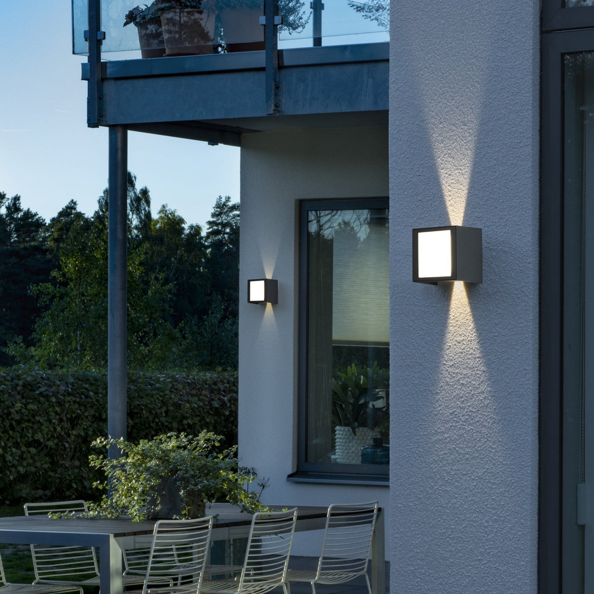 Cremona Glow IP54 Twin Adjustable Beam 9w LED Wall Light in Anthracite