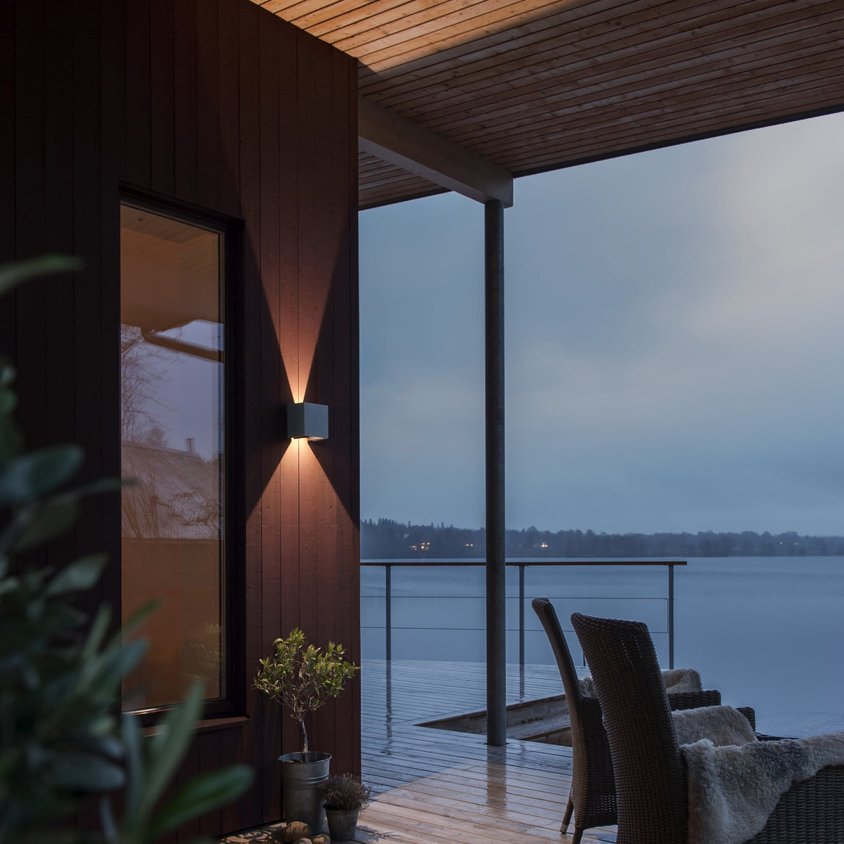 Cremona Edge Square IP54 Twin Adjustable Beam 9w LED Wall Light in Light Grey