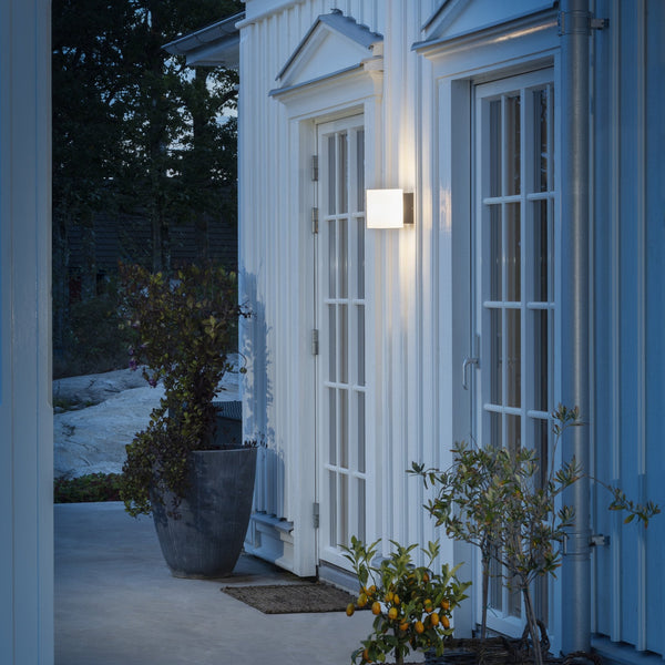 Foggia IP54 Outdoor 10w LED Wall Light in Anthracite