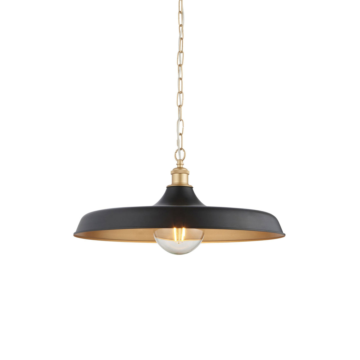 Un luminaire suspendu noir et or avec une ampoule visible, suspendu par une chaîne, sur fond blanc.