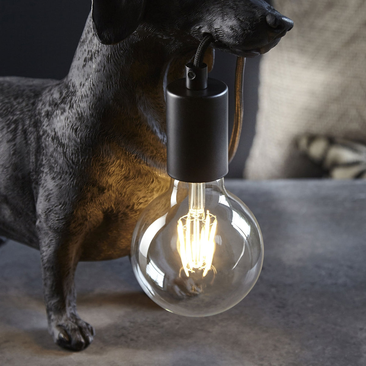 Dachshund Table Lamp in Matt Black
