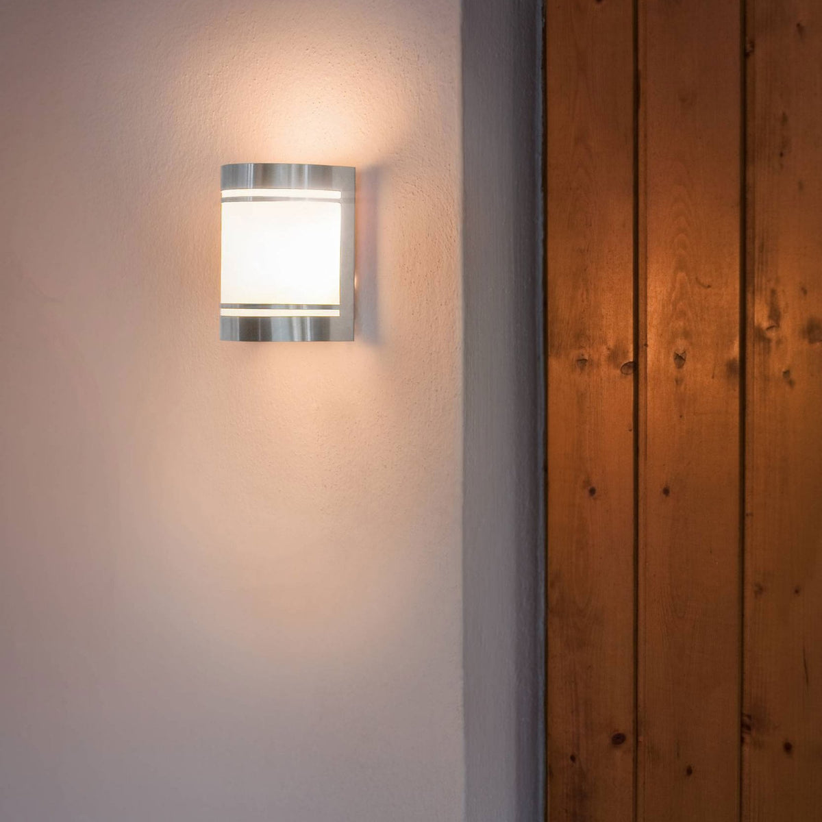 Cerno Outdoor IP44 Stainless Steel Wall Light