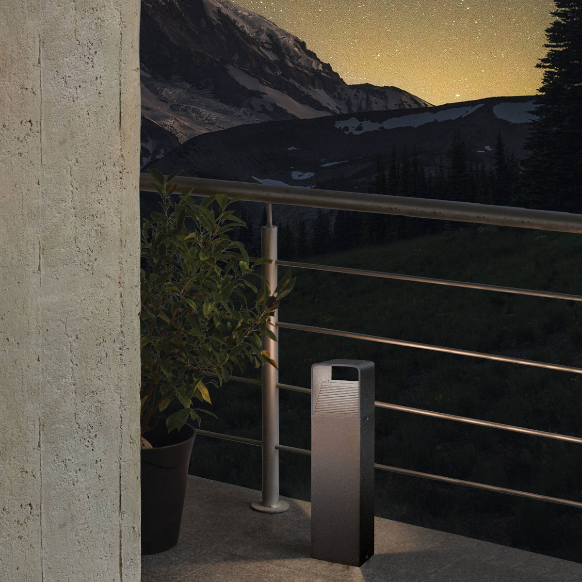 Doninni 1 IP65 LED Pedestal Light in Anthracite
