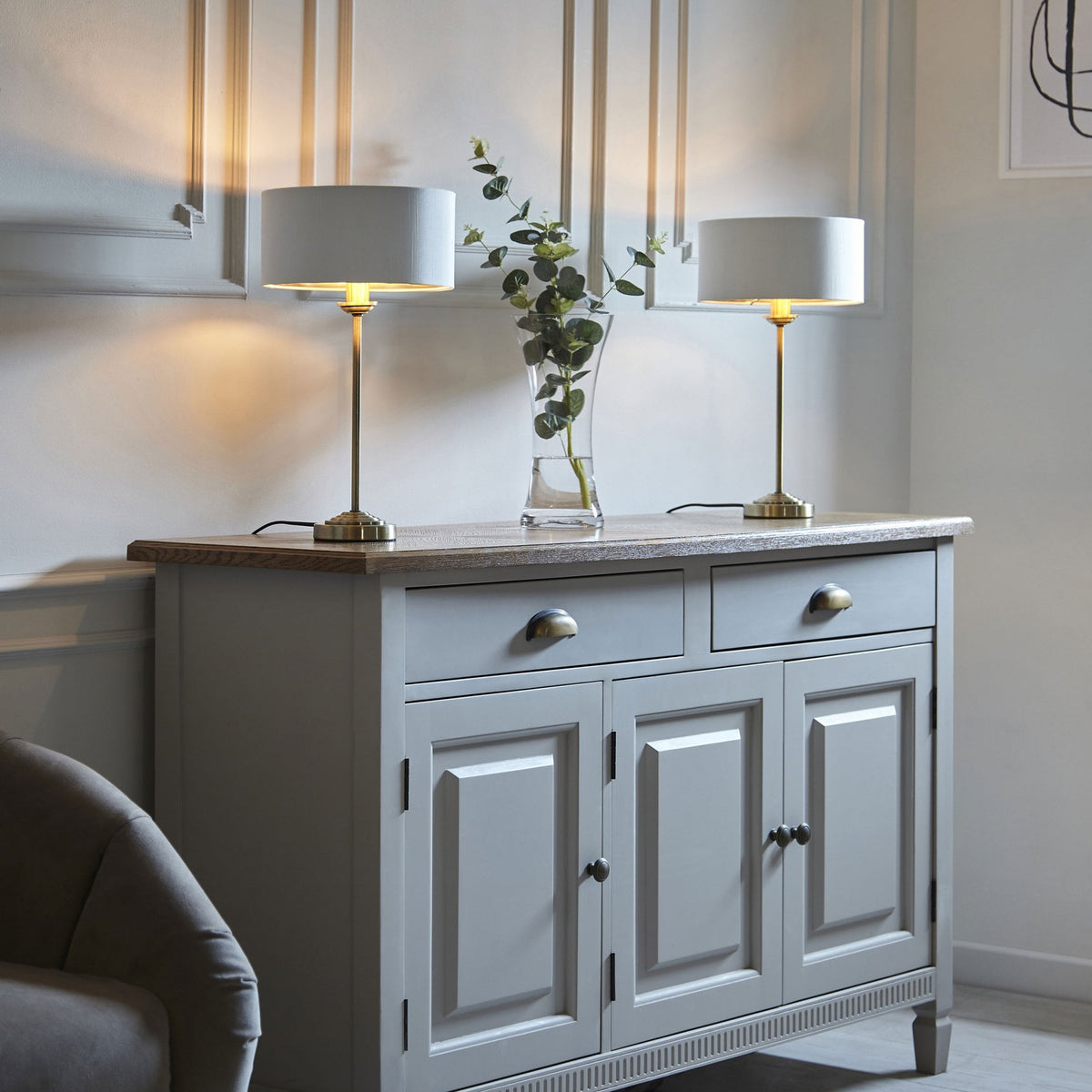 Highclere Single Table Lamp in Antique Brass with Vintage White Shade