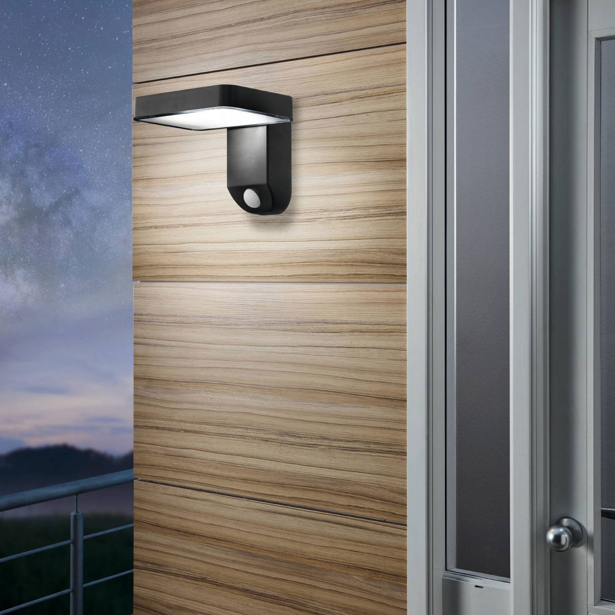 Pastion Solar PIR Motion Sensor Outdoor LED Light in Black