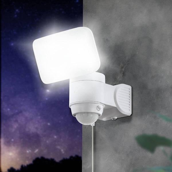 Casabas Solar PIR Motion Sensor Outdoor LED Light in White