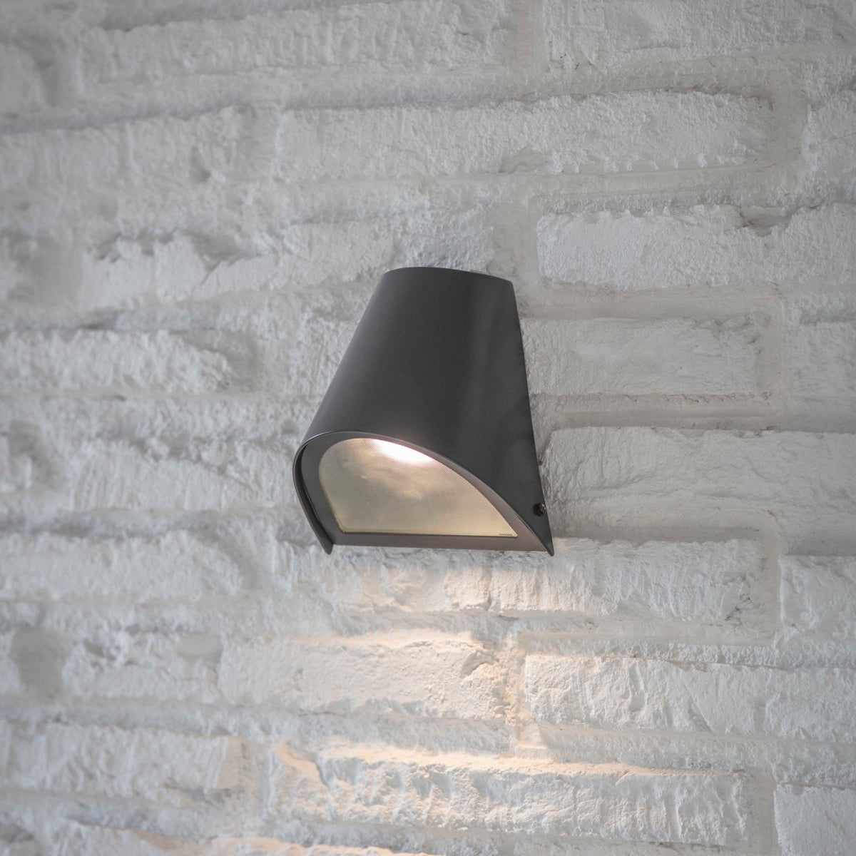 Regent GU10 Exterior IP44 Funnel Wall Light in Carbon