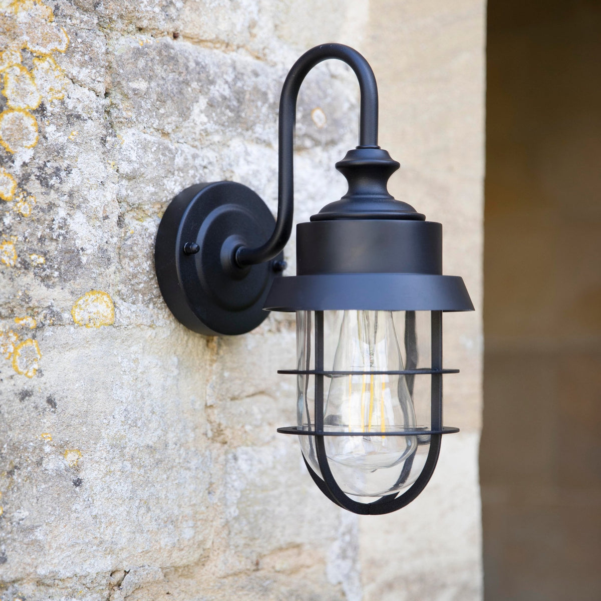 Edgeware E27 Exterior IP44 Wall Light in Carbon