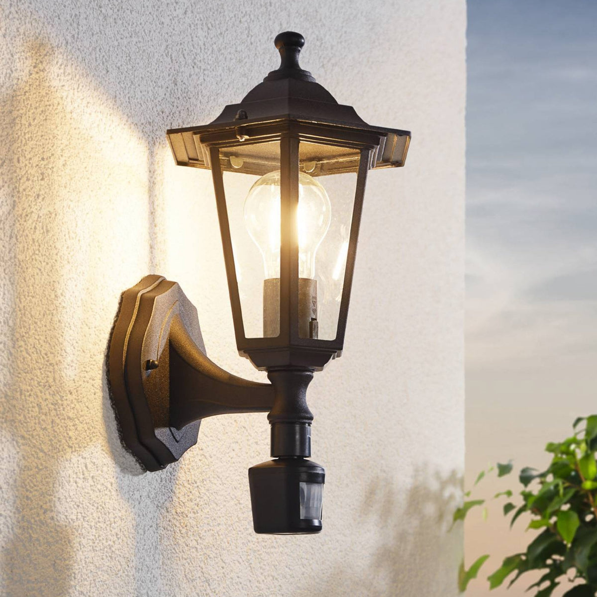 Laterna 4 Black PIR IP33 Exterior Cast Aluminium Up Wall Light
