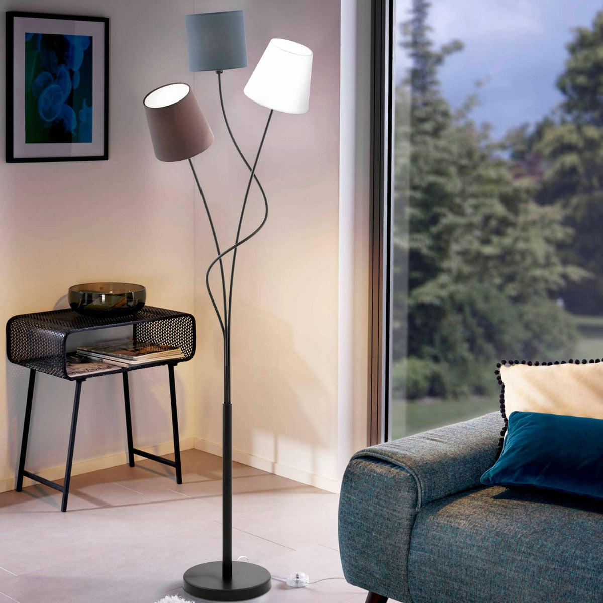 Maronda Triple Head Floor Light