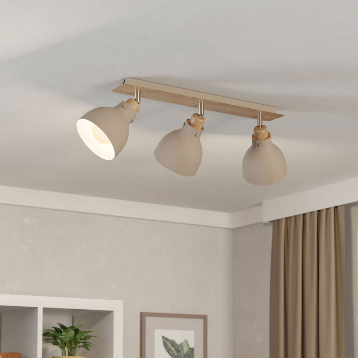 Arrecife Triple Spotlight in Sandy Finish