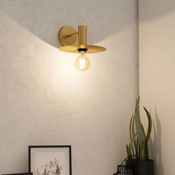Escandell Wall Light in Brushed Brass