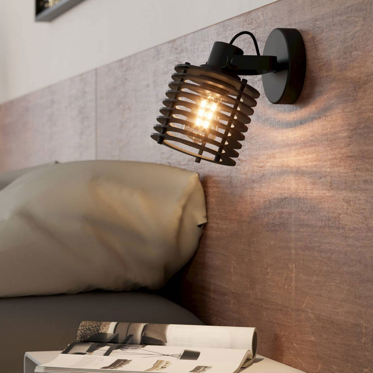 Segovia Single Spotlight in Black