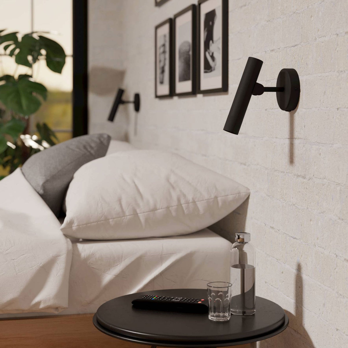 Almudaina Switched LED Wall Light in Black