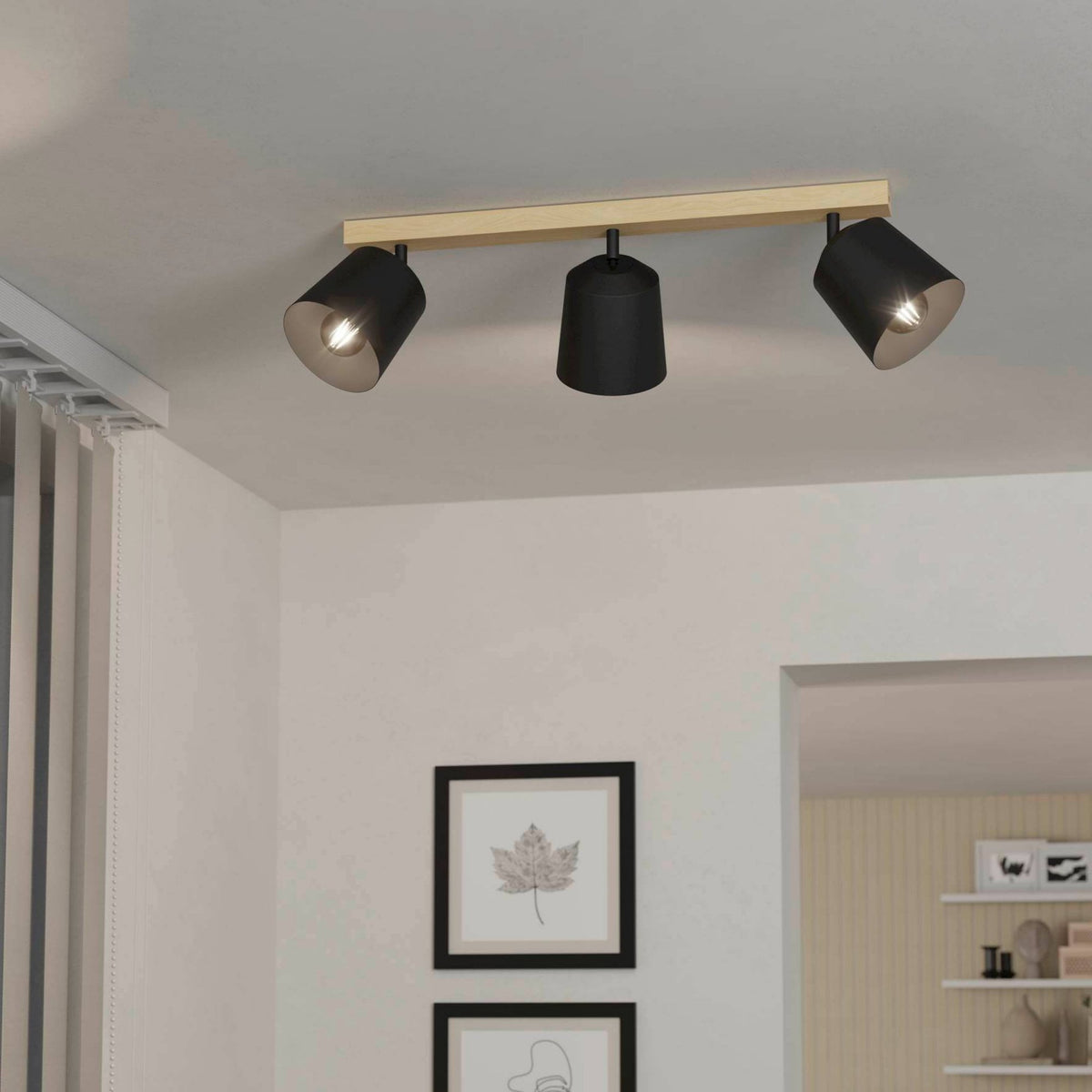 Cotorro Triple Spotlight in Black with Rubberwood Base