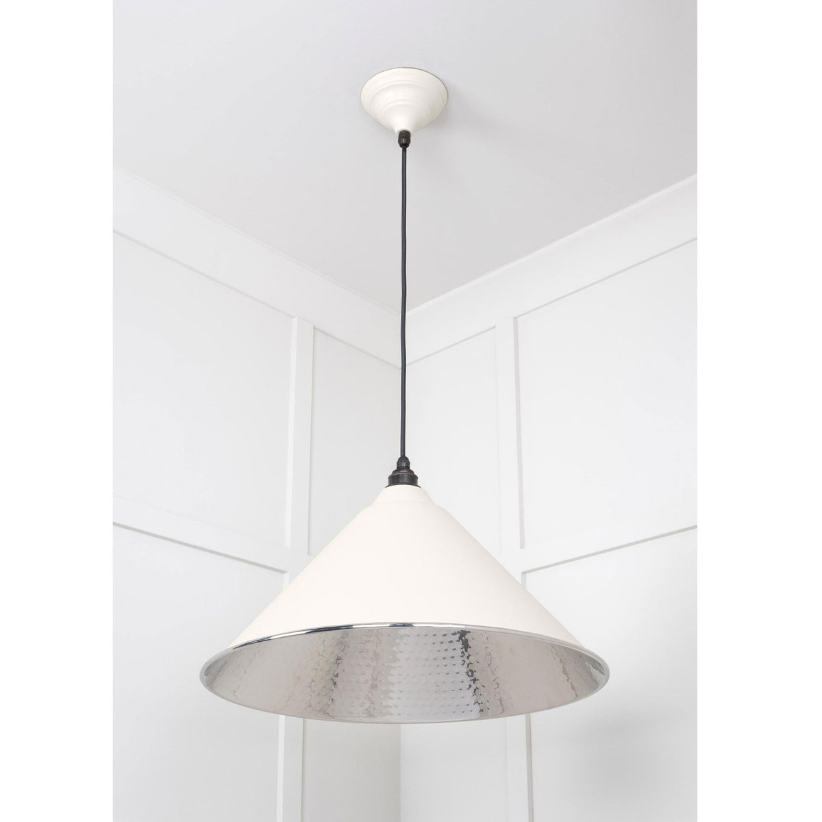 Hammered Nickel Hockley Pendant in Teasel