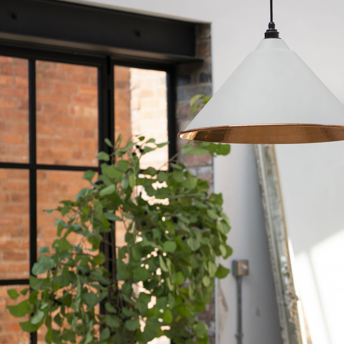 Hammered Copper Hockley Pendant in Flock