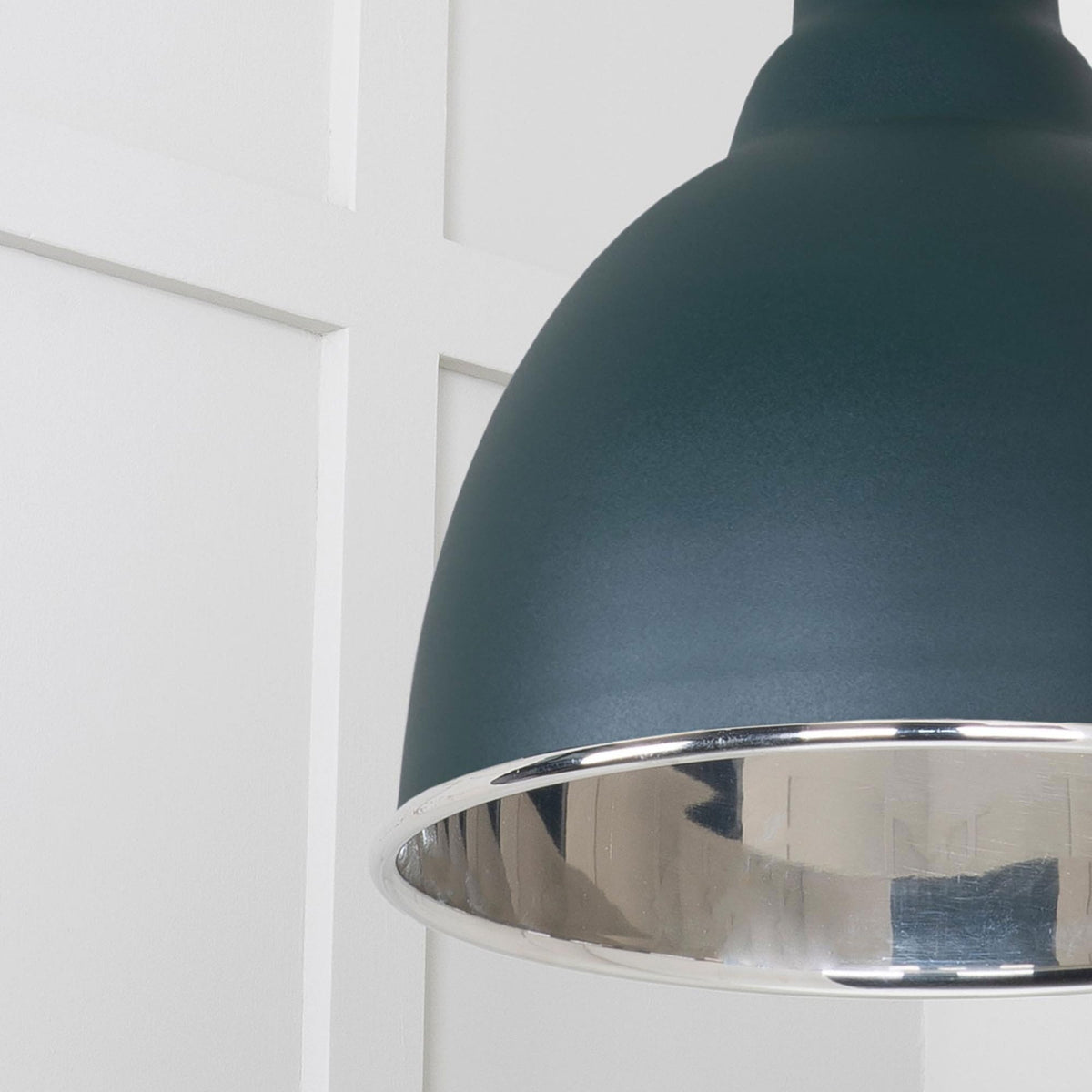 Smooth Nickel Brindley Pendant in Dingle