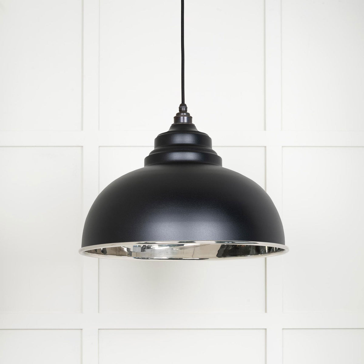 Smooth Nickel Harborne Pendant in Elan Black