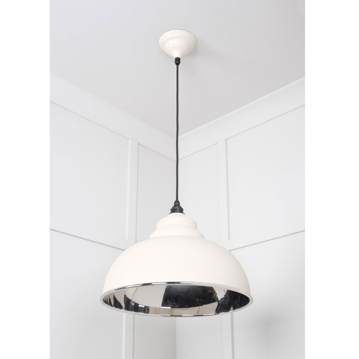 Smooth Nickel Harborne Pendant in Teasel