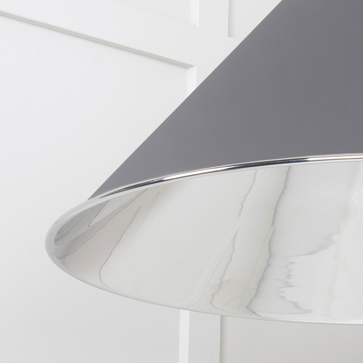 Smooth Nickel Hockley Pendant in Bluff