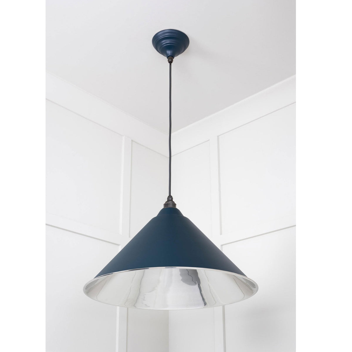 Smooth Nickel Hockley Pendant in Dusk