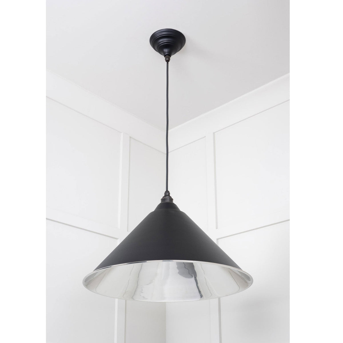 Smooth Nickel Hockley Pendant in Elan Black