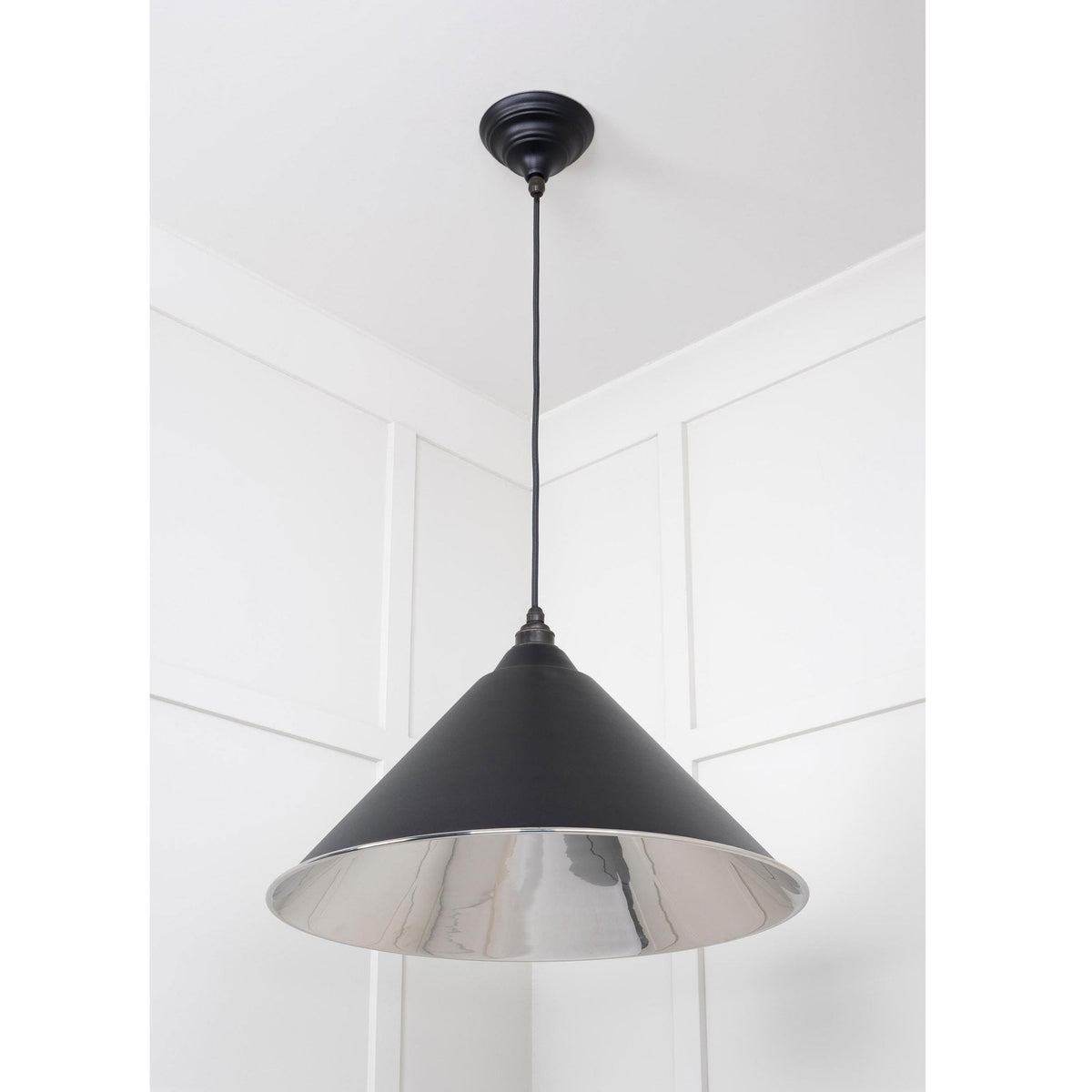 Smooth Nickel Hockley Pendant in Elan Black