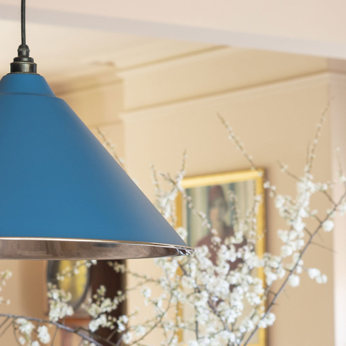 Smooth Nickel Hockley Pendant in Upstream