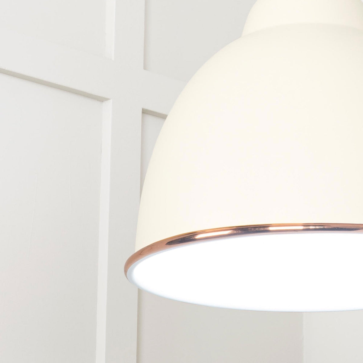 White Gloss Brindley Pendant in Teasel