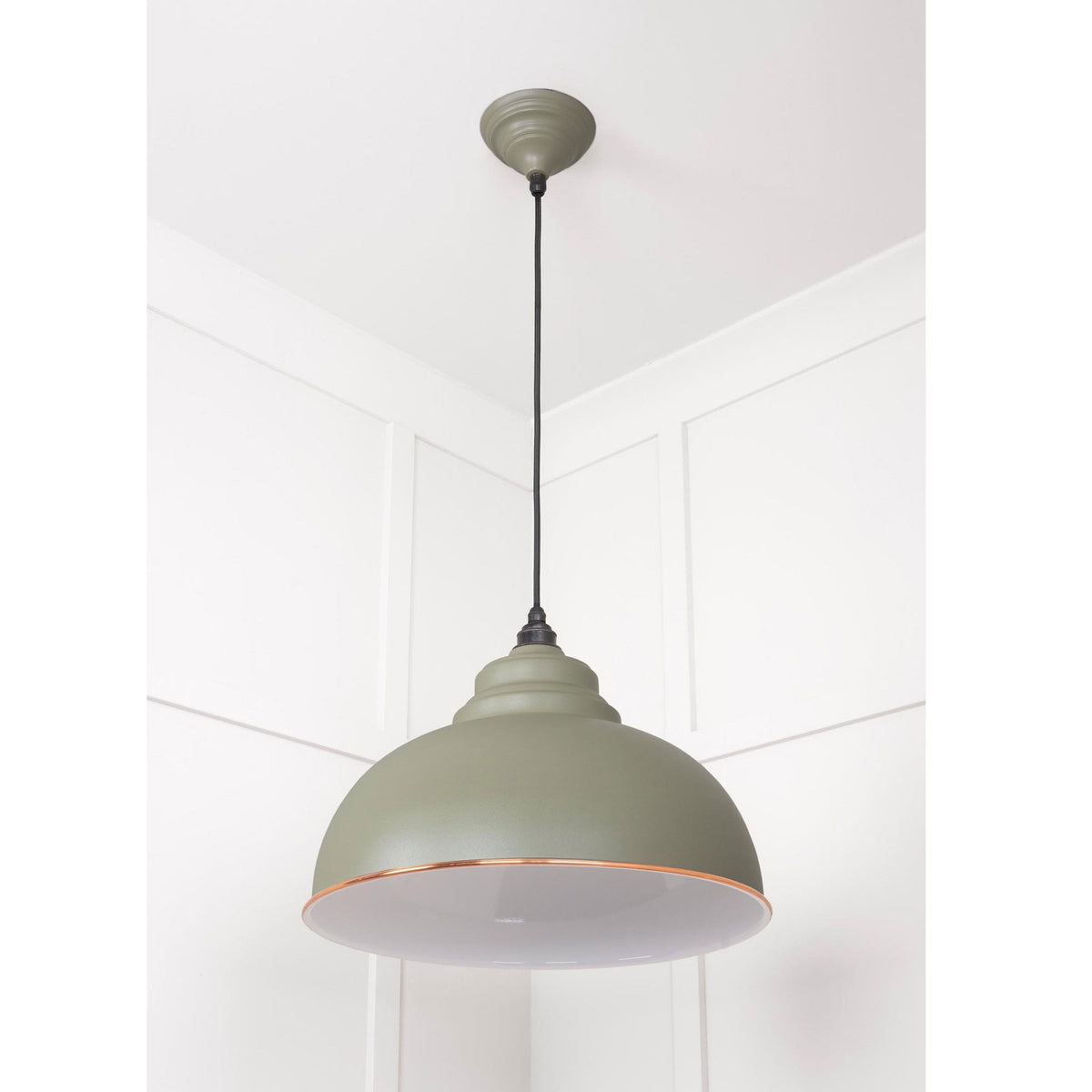 White Gloss Harborne Pendant in Tump