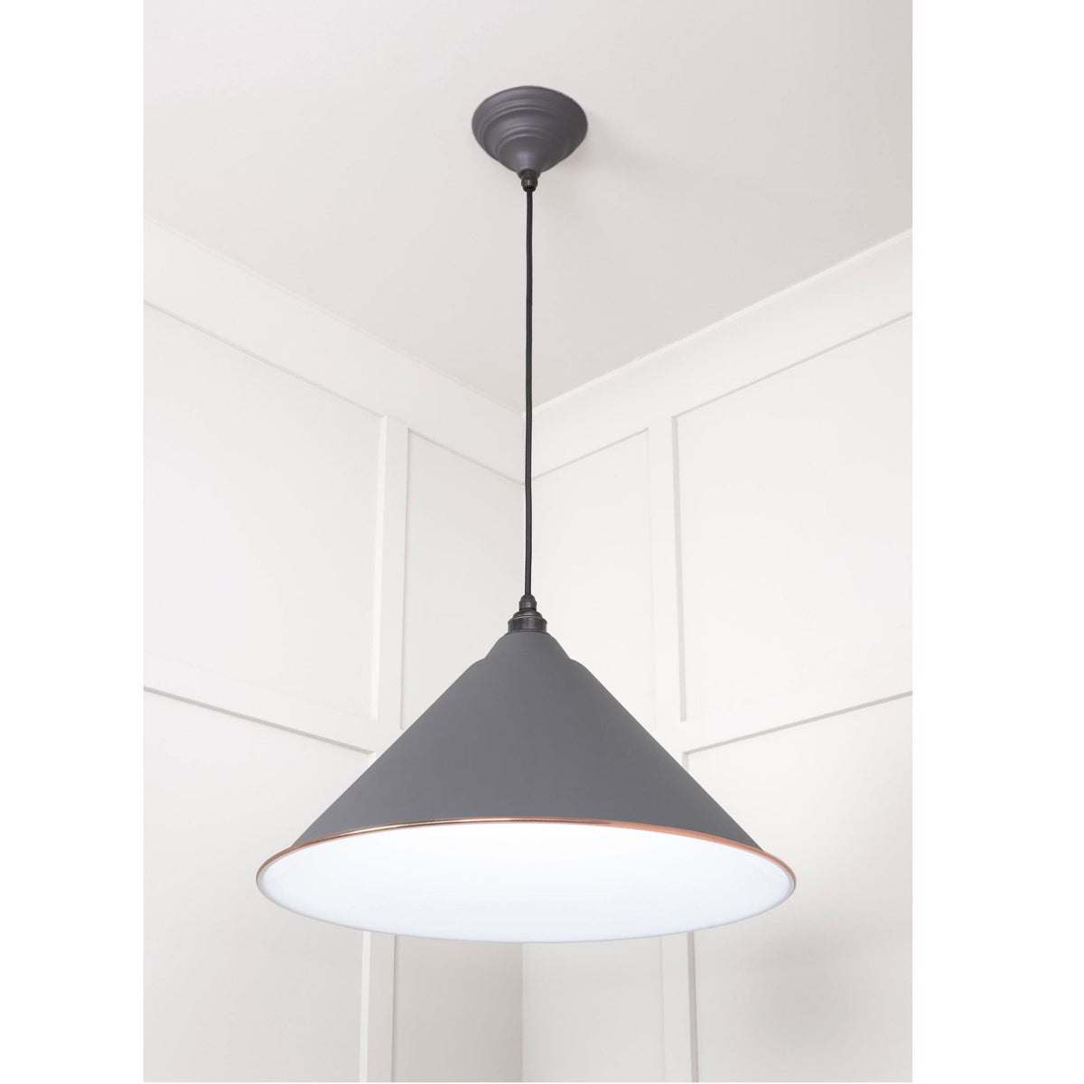 White Gloss Hockley Pendant in Bluff
