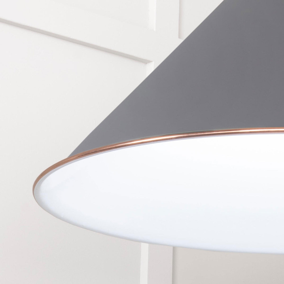 White Gloss Hockley Pendant in Bluff