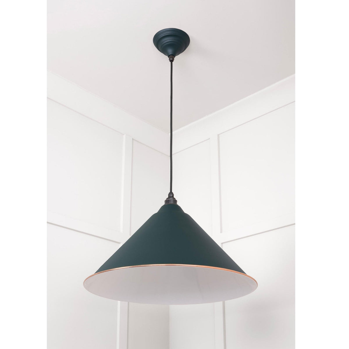 White Gloss Hockley Pendant in Dingle