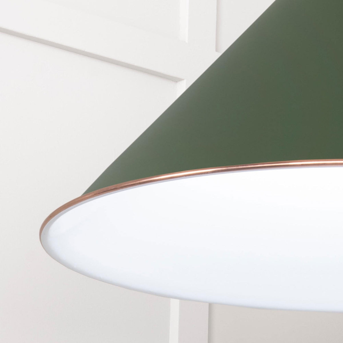 White Gloss Hockley Pendant in Heath