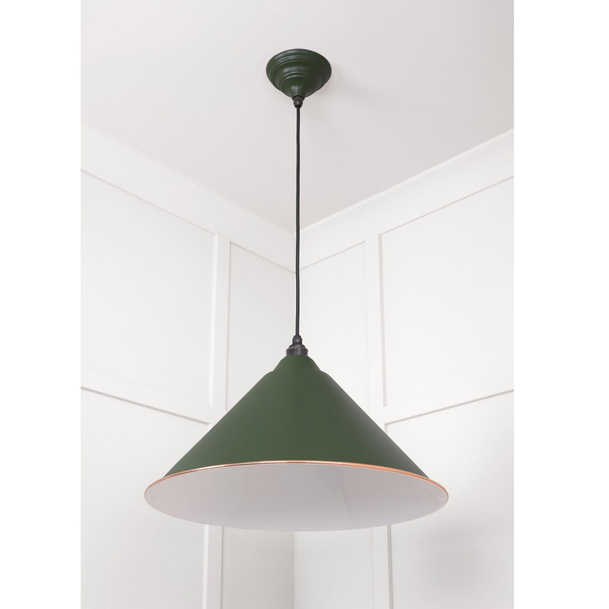 White Gloss Hockley Pendant in Heath