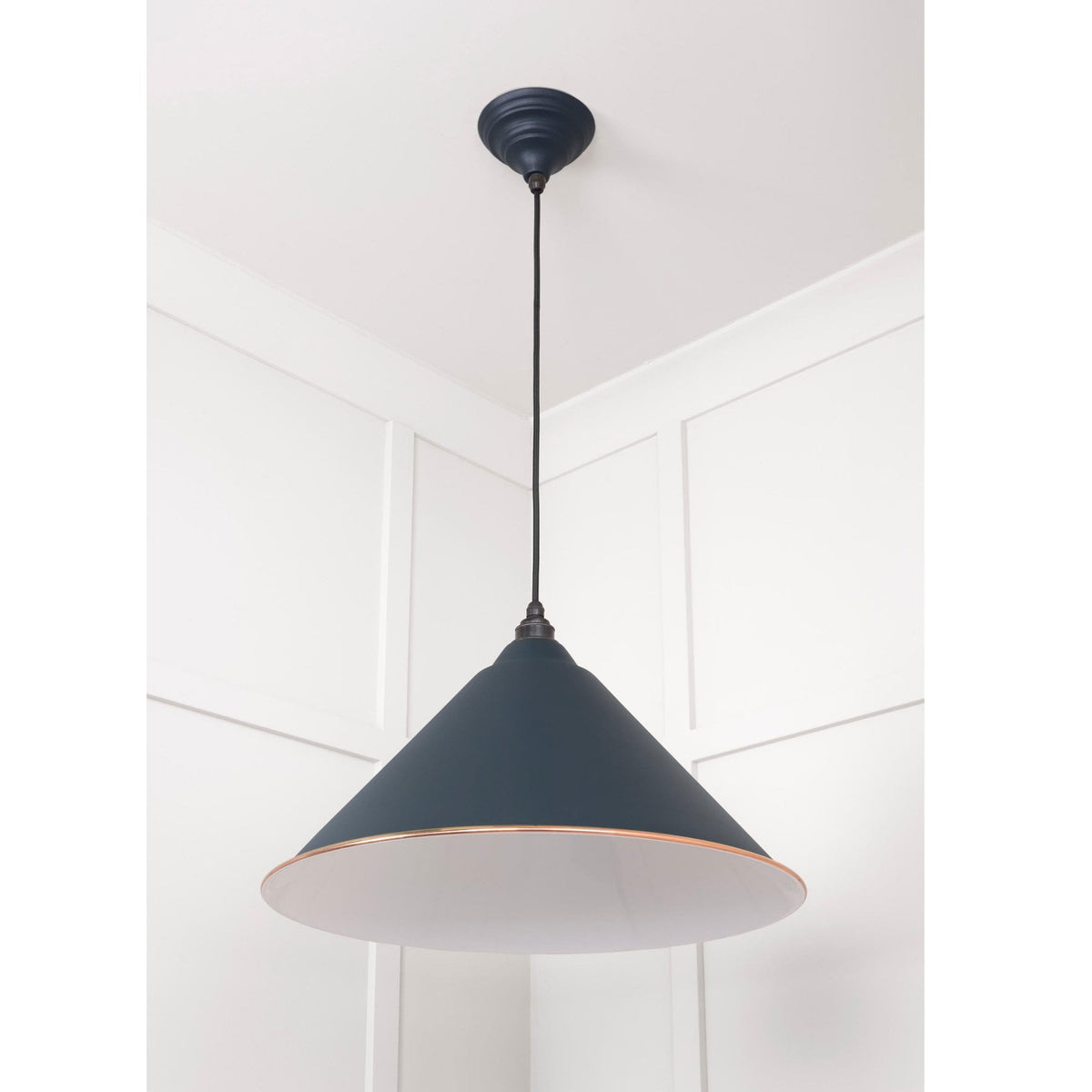 White Gloss Hockley Pendant in Soot