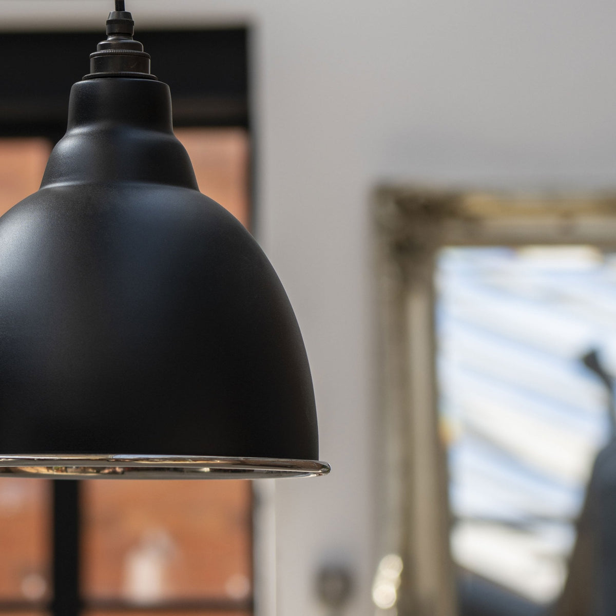 Hammered Nickel Brindley Pendant in Elan Black