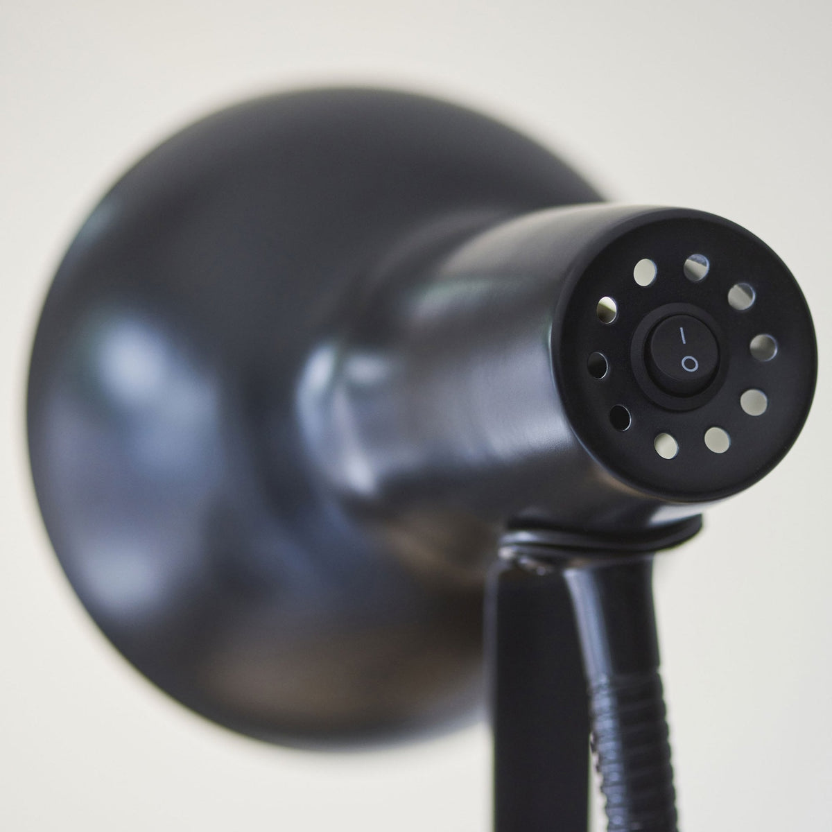 Amalfi Task Floor Lamp in Matt Black