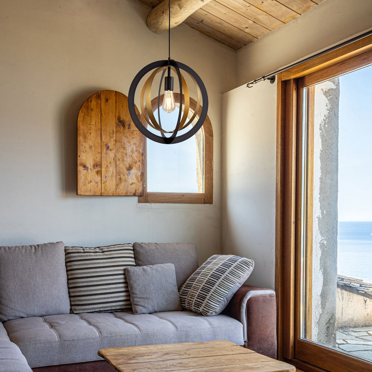 Radipole Pendant in Black and Satin Gold