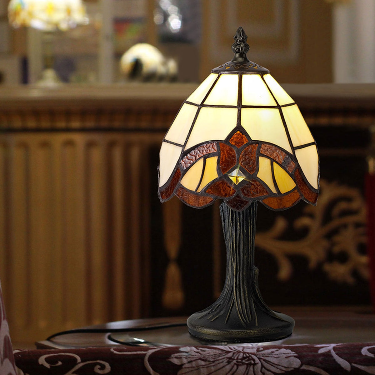 Yarcombe Tiffany E14 Table Lamp with Tiffany Shade