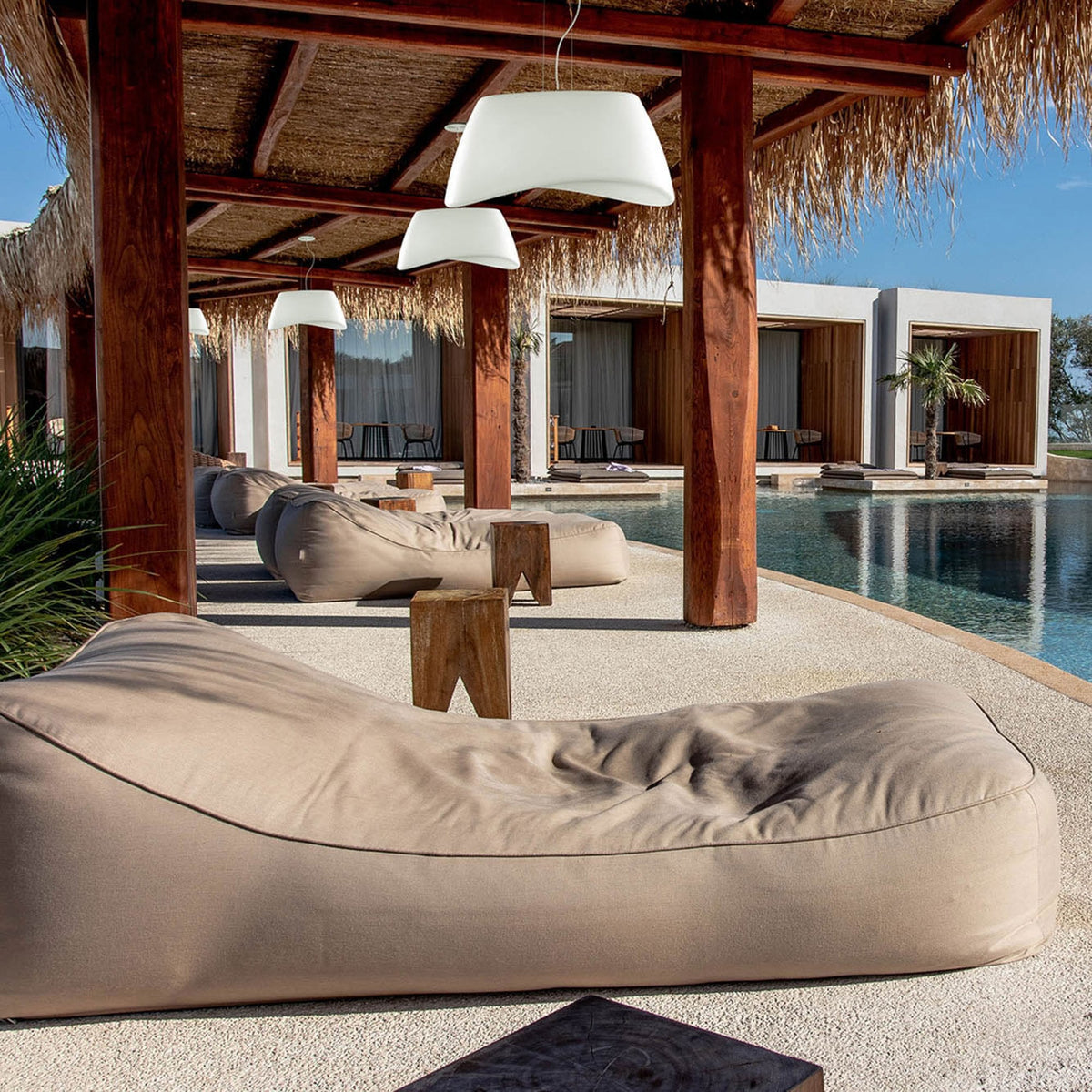 Cool 2 Light Indoor/Outdoor IP44 Oval Pendant in Opal White