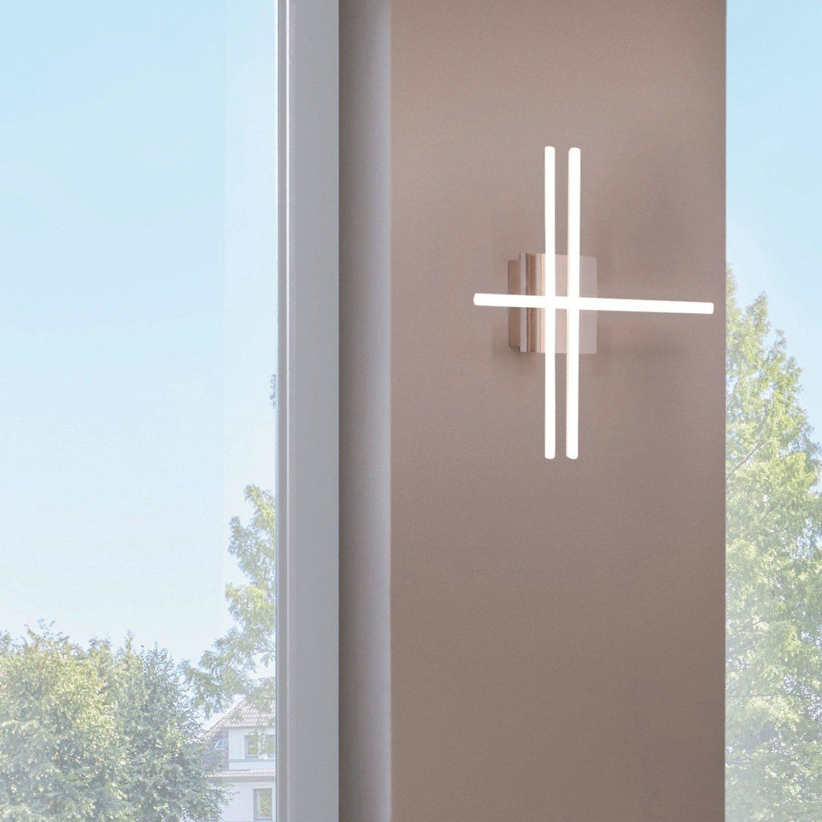 Lasana 1 Adjustable LED Arms Ceiling or Wall Light in Chrome