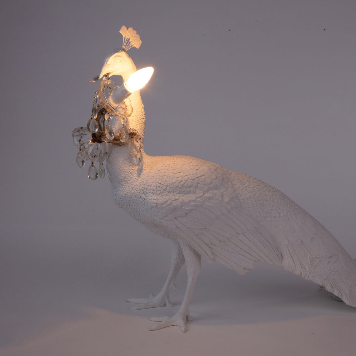 Peacock Lamp in White